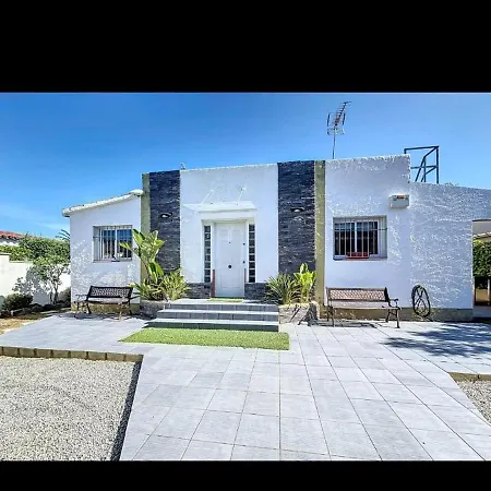 Adelfas Urgell Ρόζες